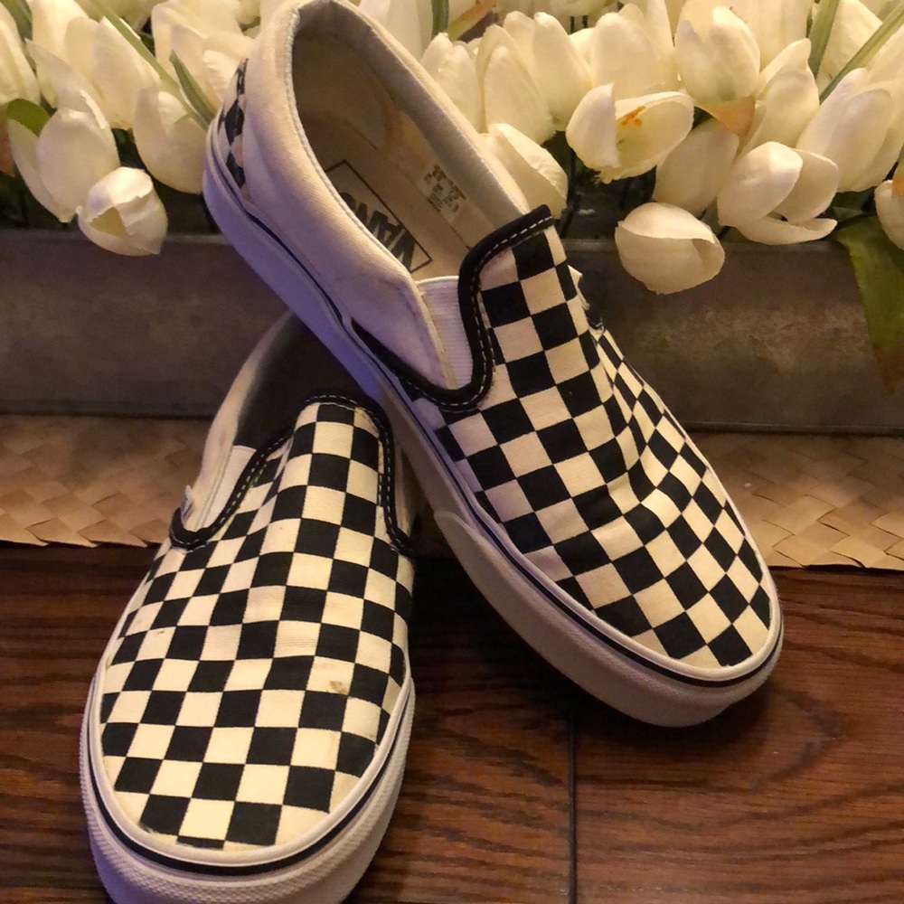 Checkered slip on vans women’s 7 1/2 great shape